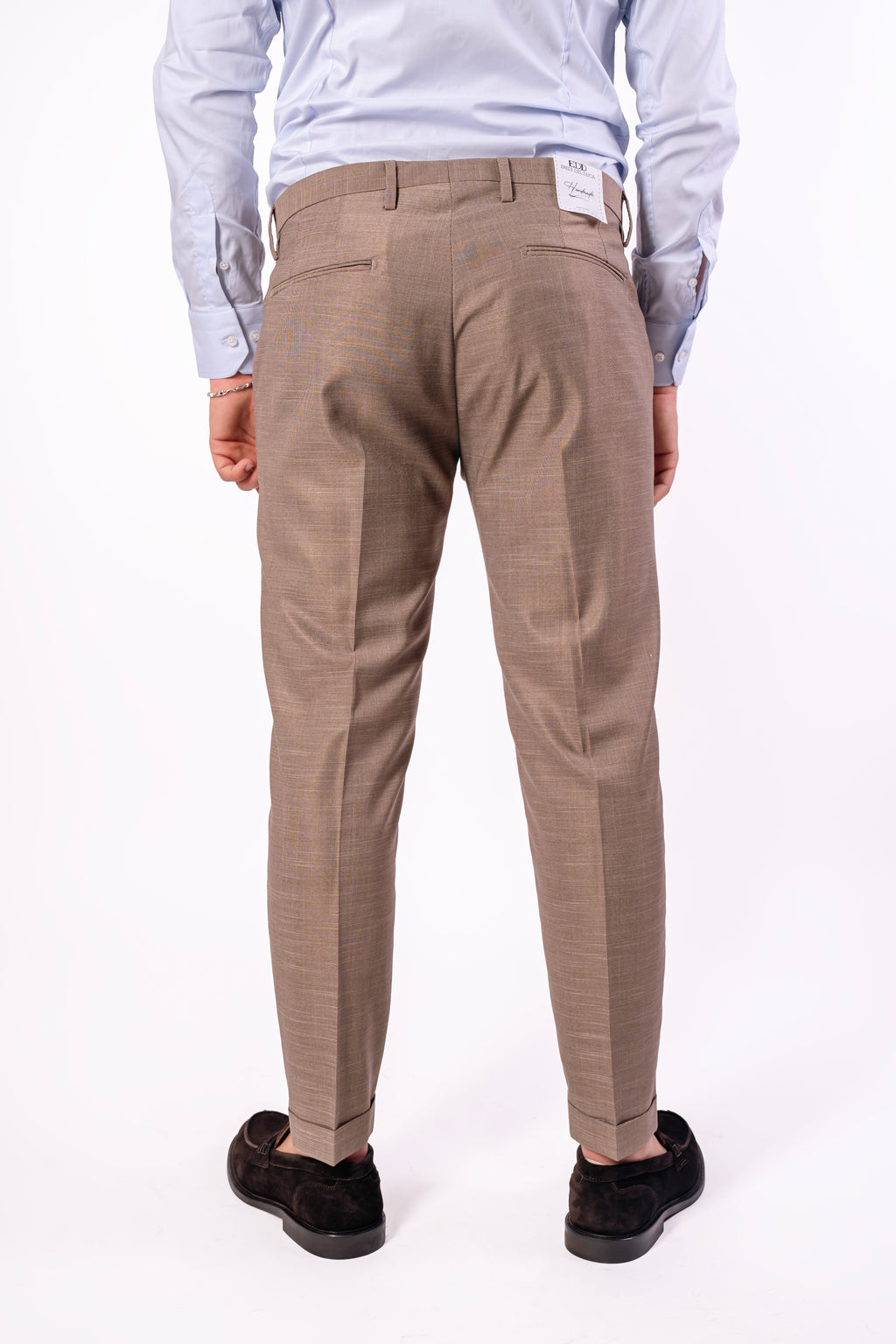 Pantalone fiammato con abbottonatura laterale
