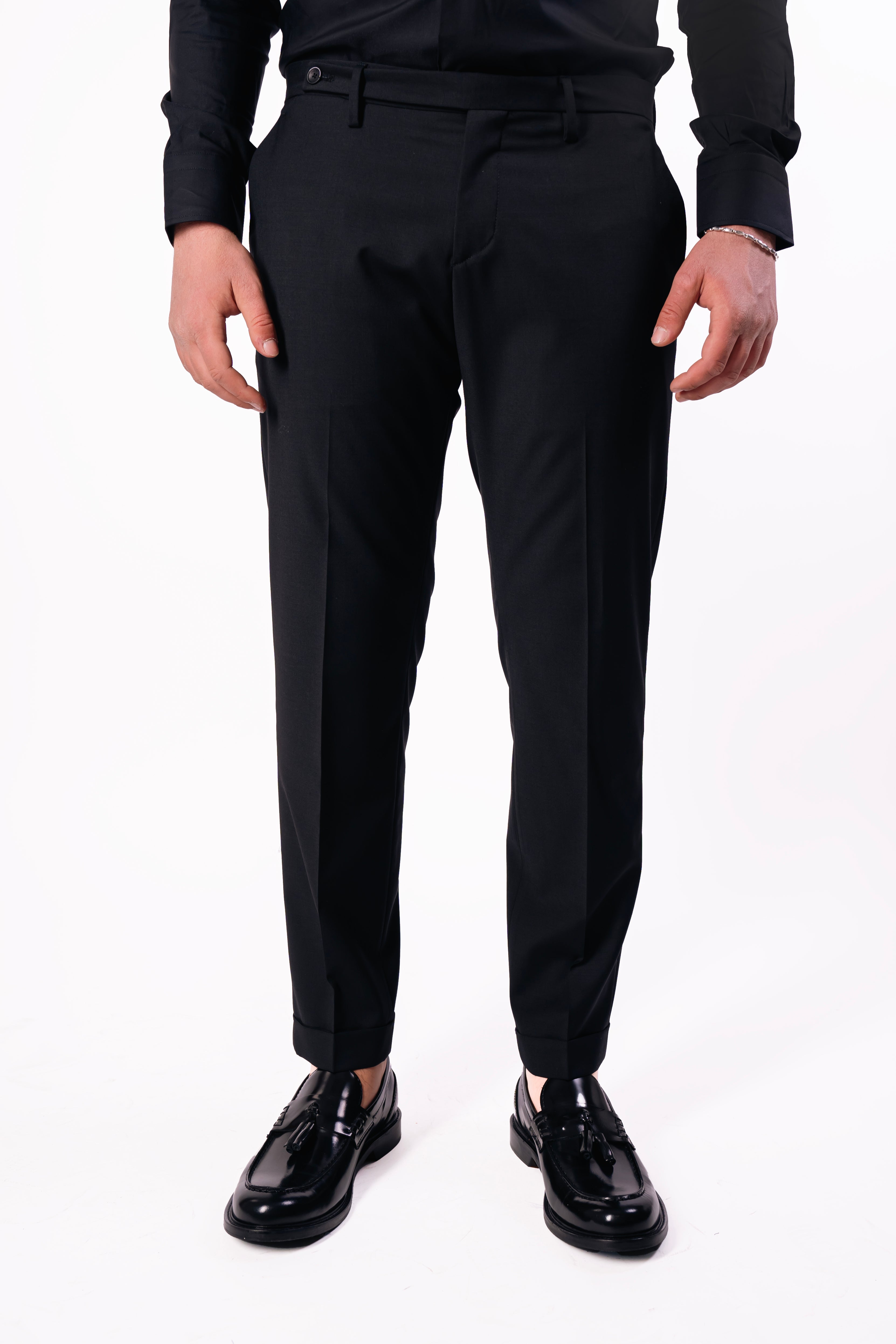 Pantalone con abbottonatura laterale in fresco lana