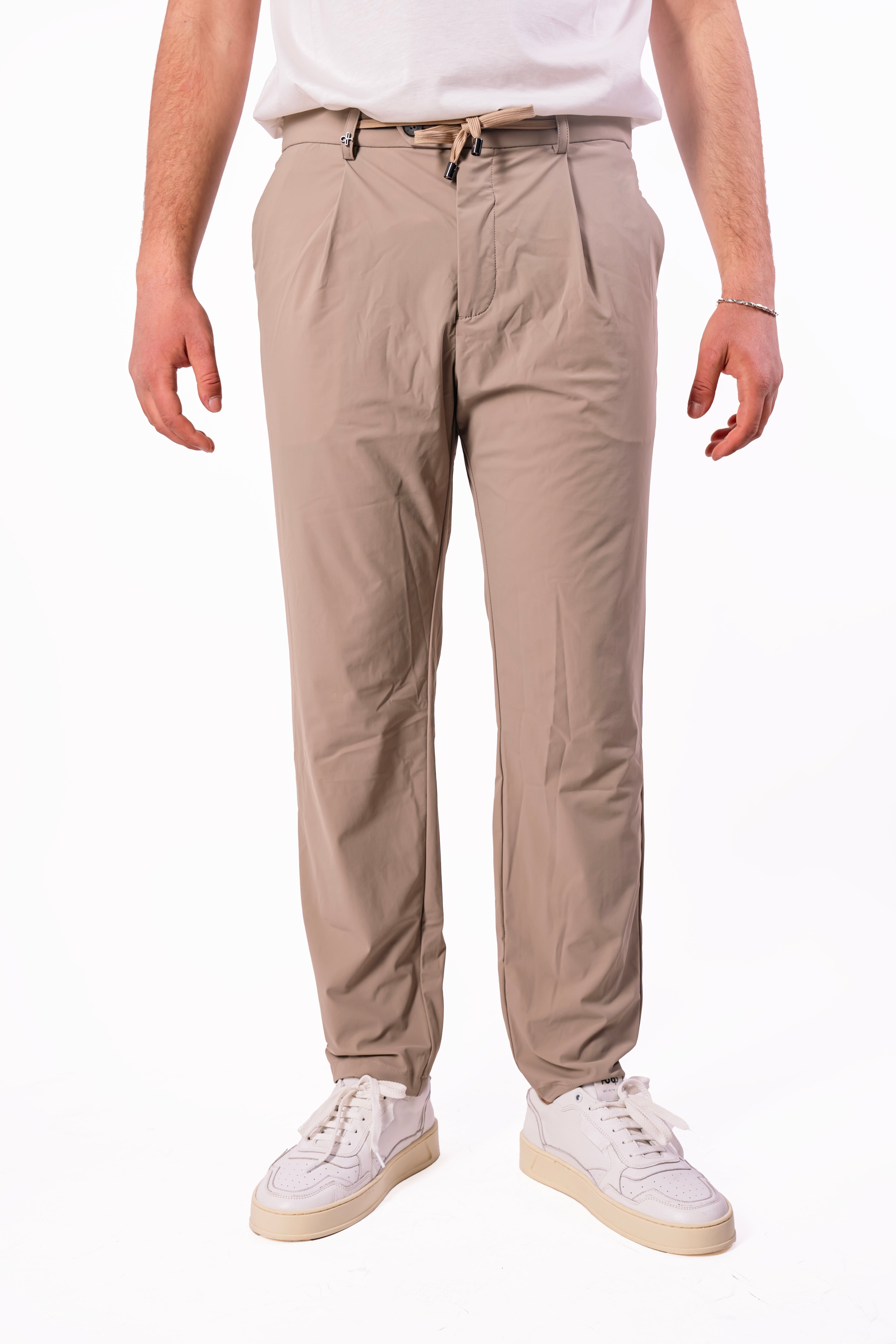 Pantalaccio in tessuto tecnico
