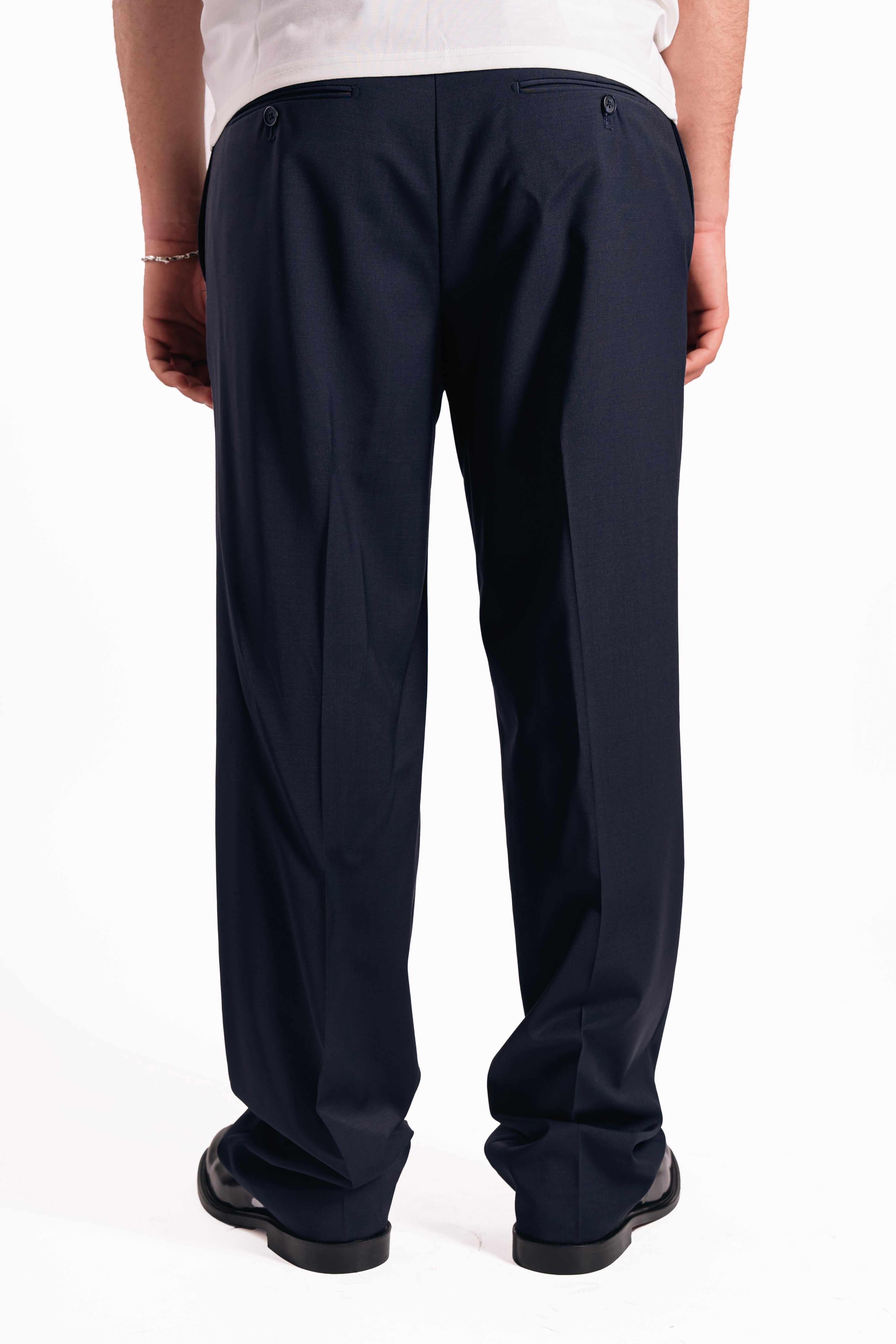 Pantalone baggy fit in fresco lana
