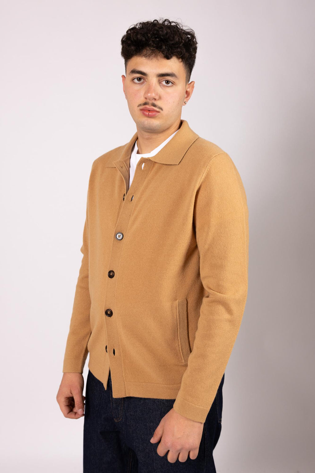 Cardigan Claq con tasche laterali