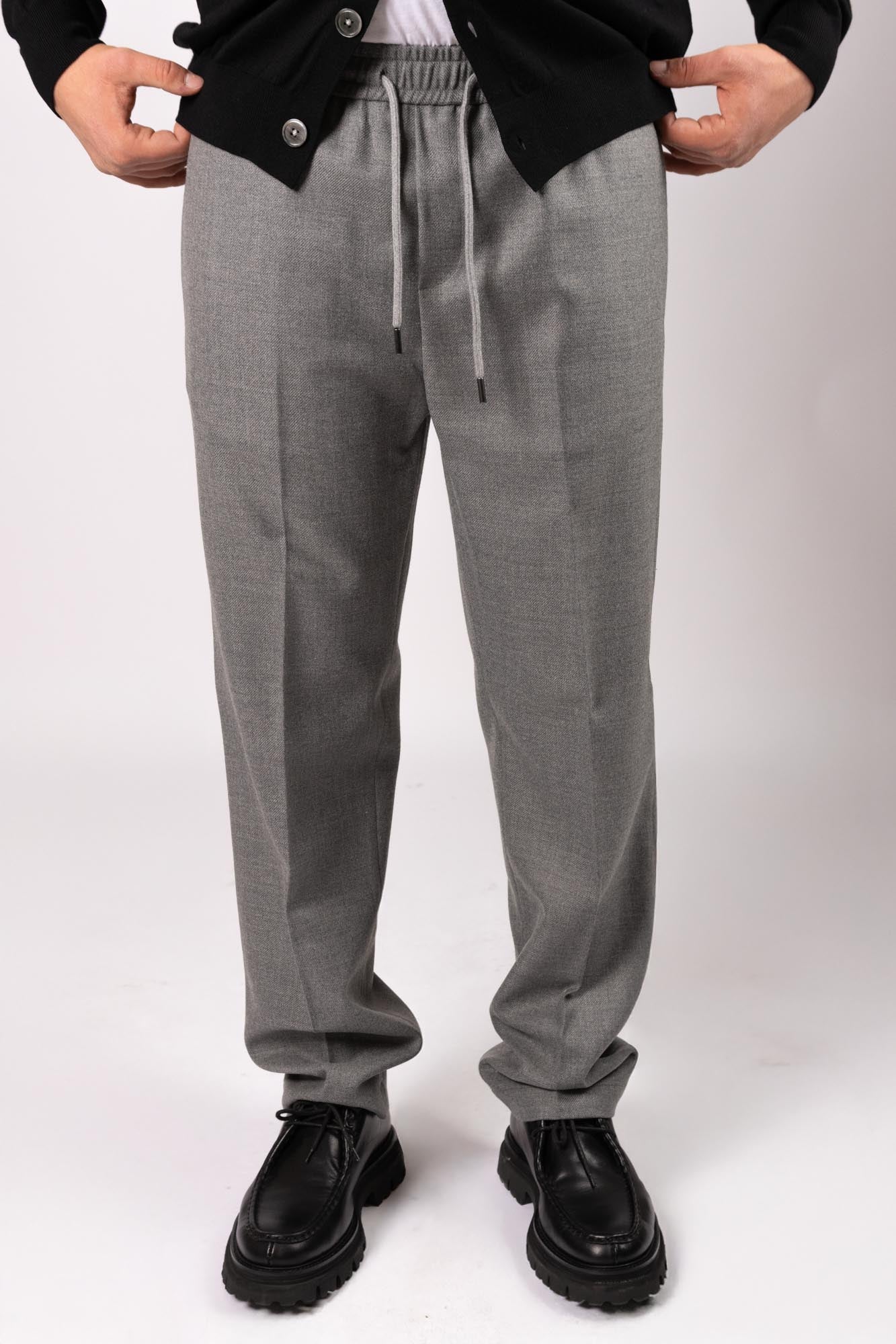 Pantalaccio Outfit in lana
