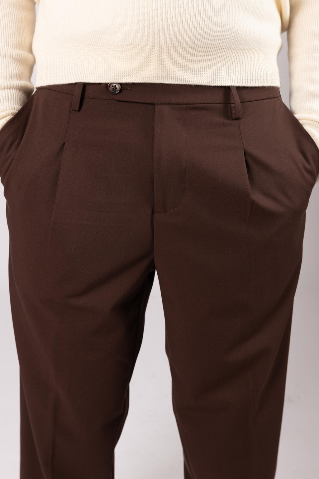 Pantalone Different Loose fit