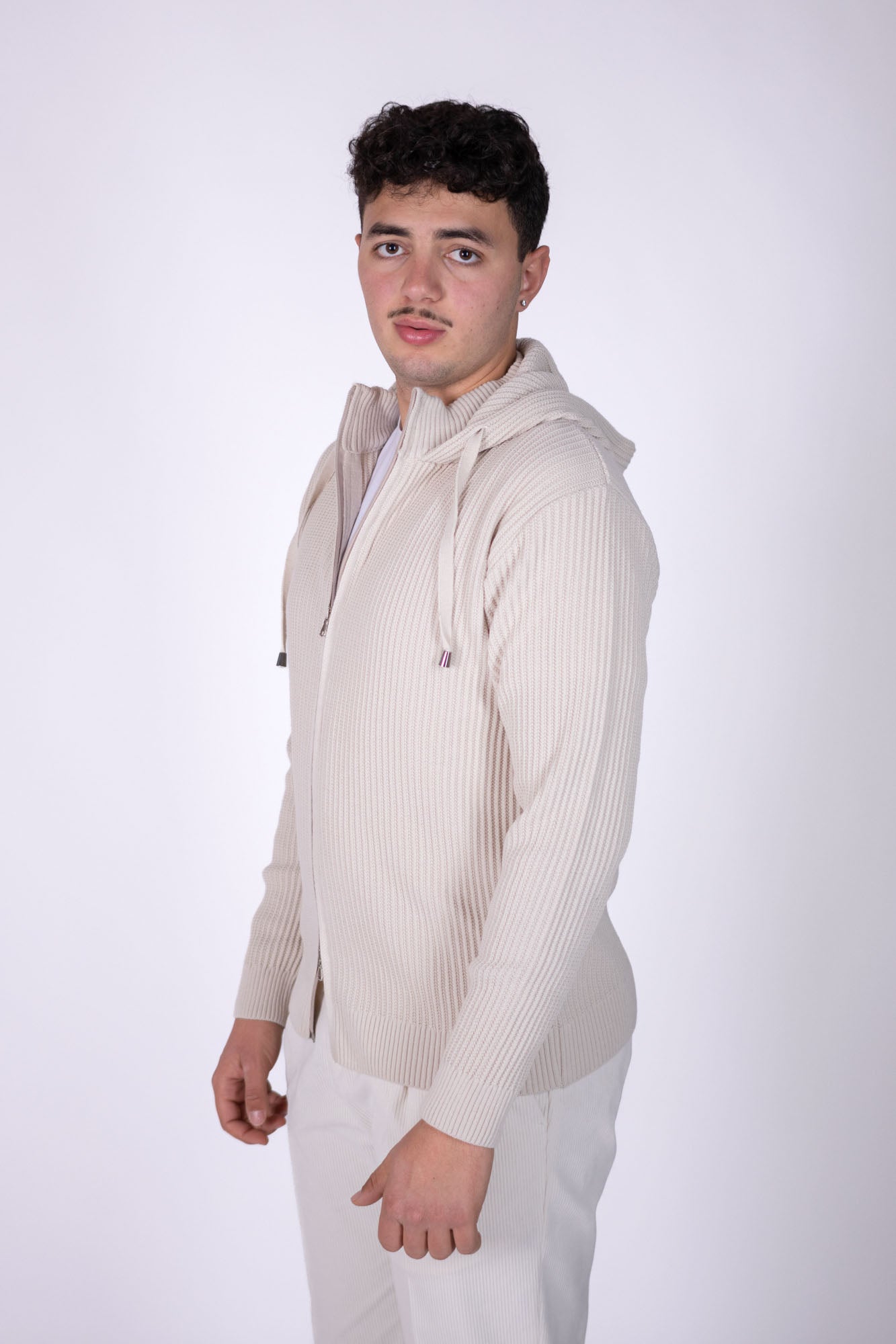 Cardigan con zip in lana