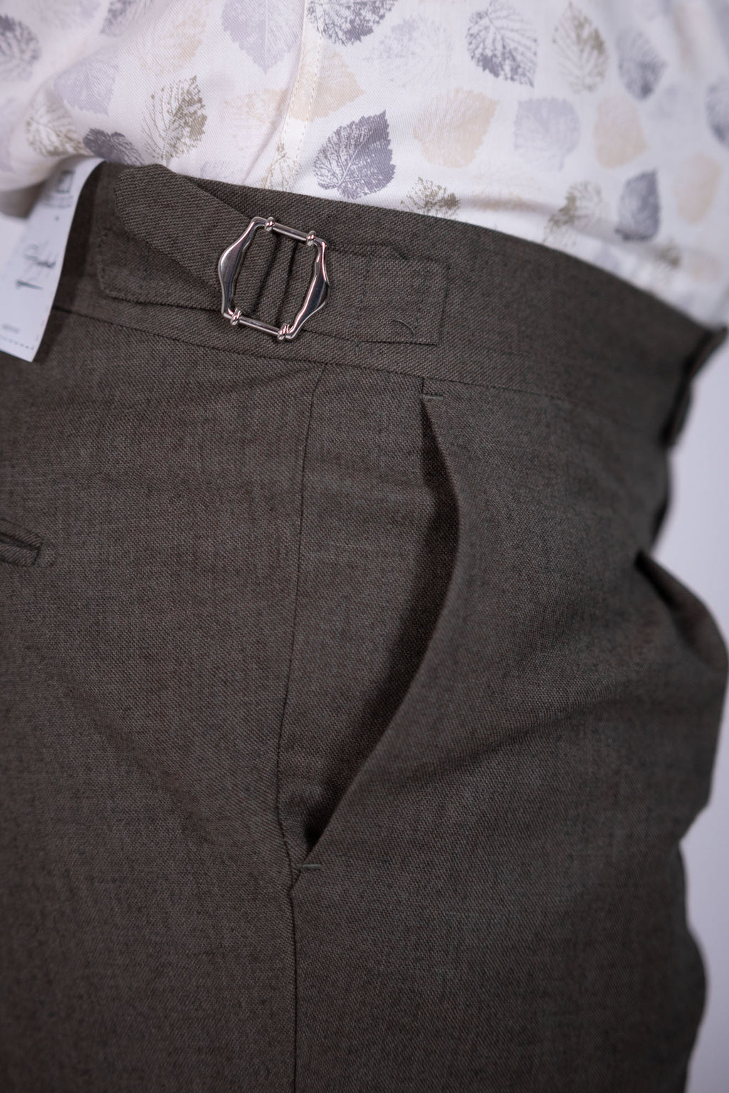 Pantalone Eredi Del Duca in lana con doppia fibia