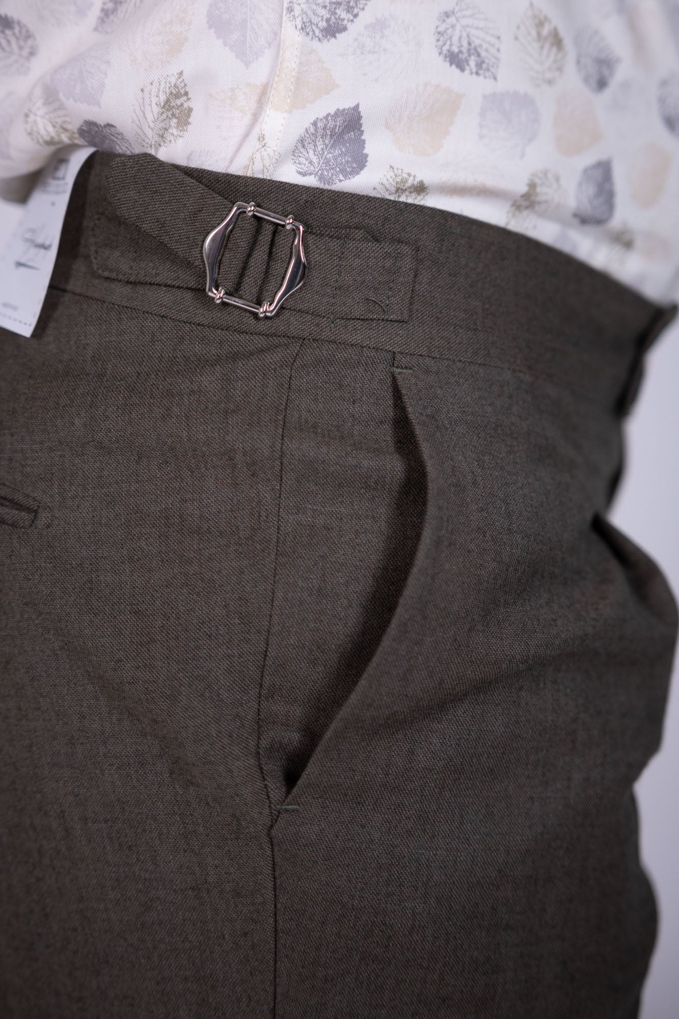Pantalone Eredi Del Duca in lana con doppia fibia