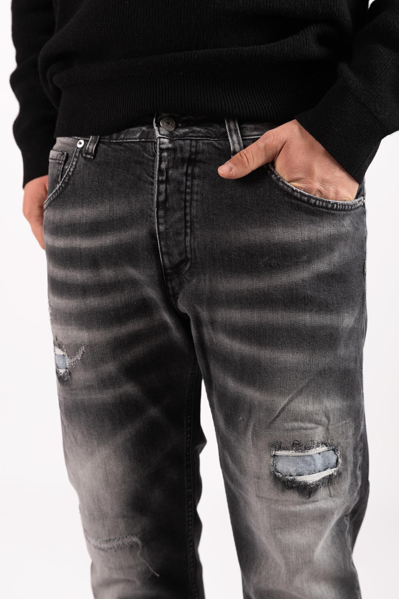 Jeans Different fondo nero