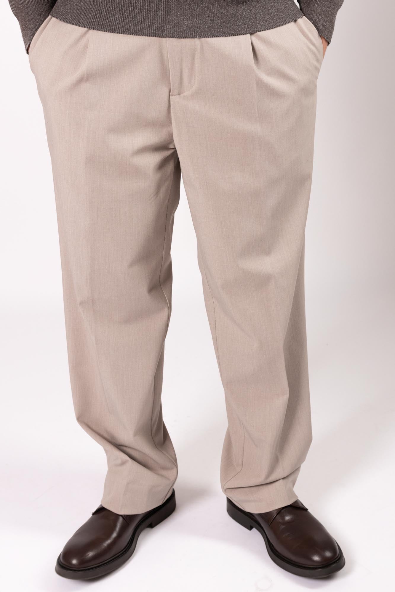 Pantalone Different loose fit