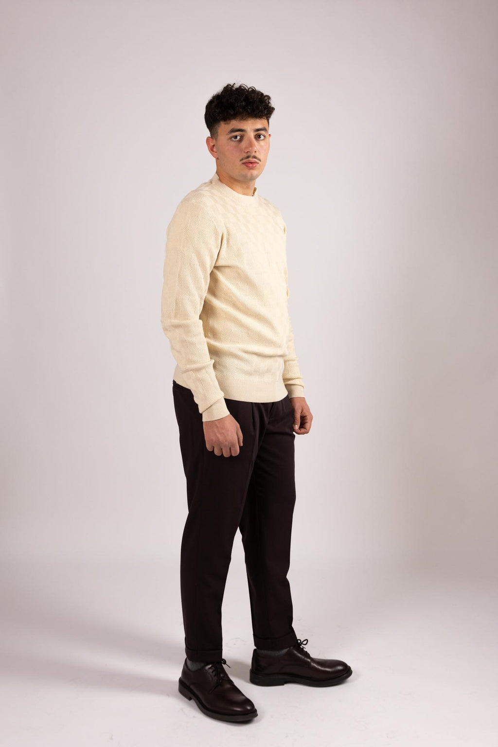 Pull-over Outfit merinos e seta con ricamo