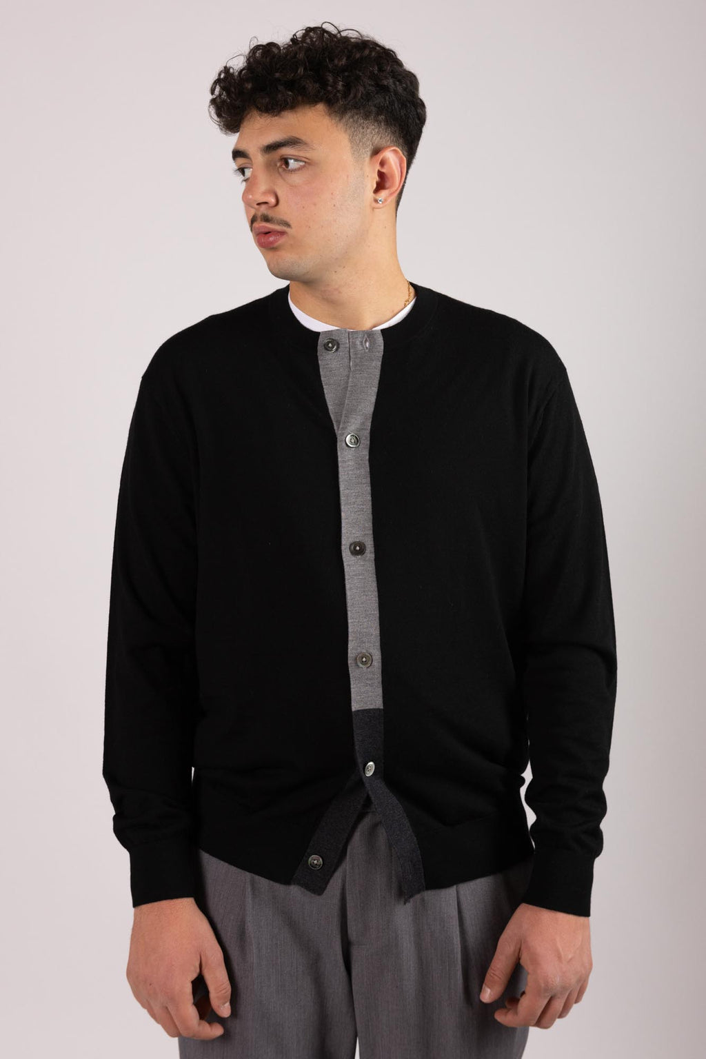 Cardigan Diktat con ricamo